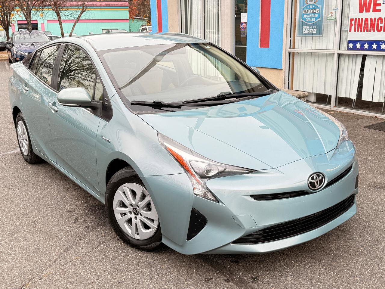 Used 2016 Toyota Prius Two FWD image 4