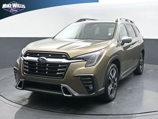 Used 2023 Subaru Ascent Touring image 3