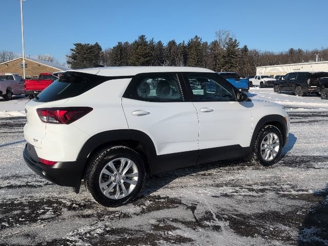Used 2023 Chevrolet TrailBlazer LS FWD image 8