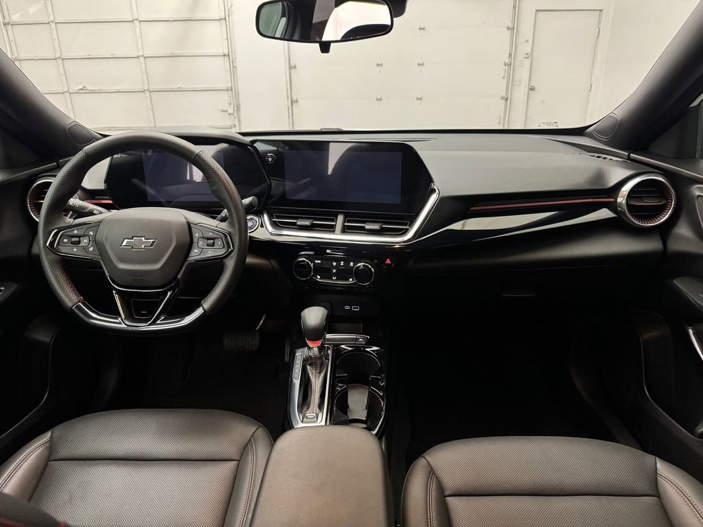 Used 2025 Chevrolet Trax RS w/ Driver Confidence Package image 14