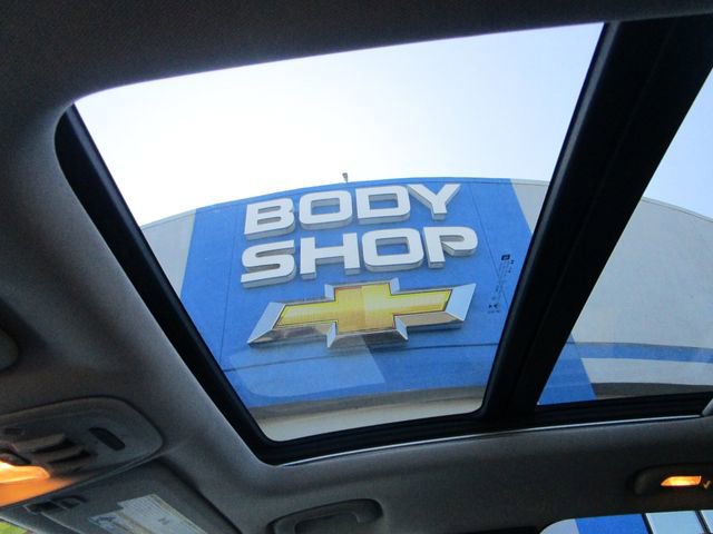 Used 2020 Buick Encore GX Essence w/ Experience Buick Package image 19