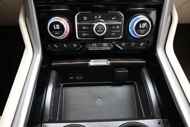 Used 2021 GMC Yukon XL Denali AWD/4WD image 33