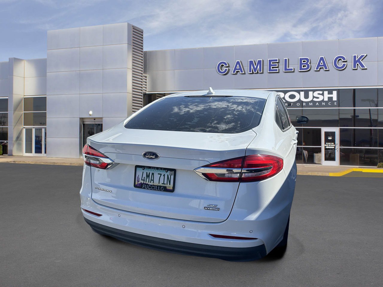 Used 2020 Ford Fusion SE FWD image 4
