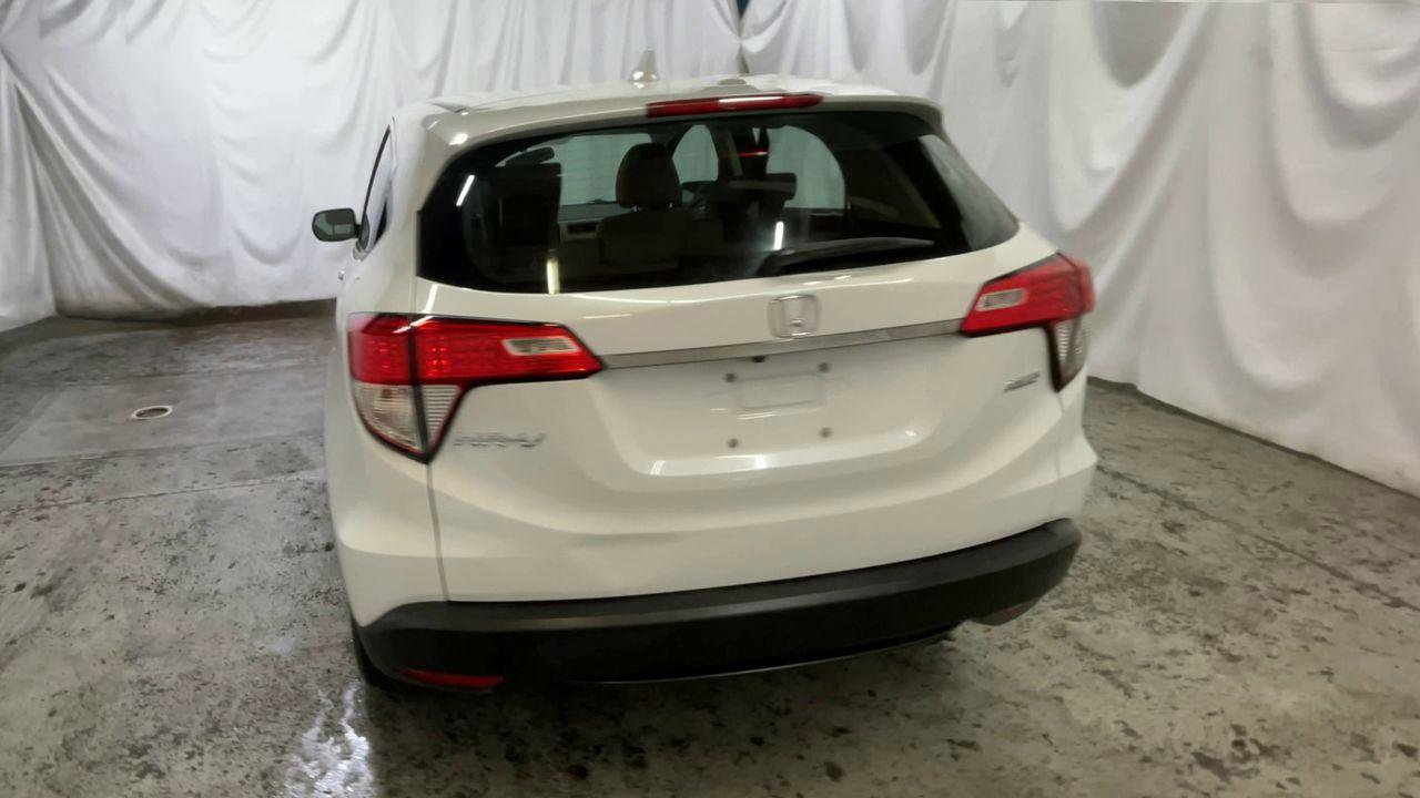 Used 2021 Honda HR-V LX image 7