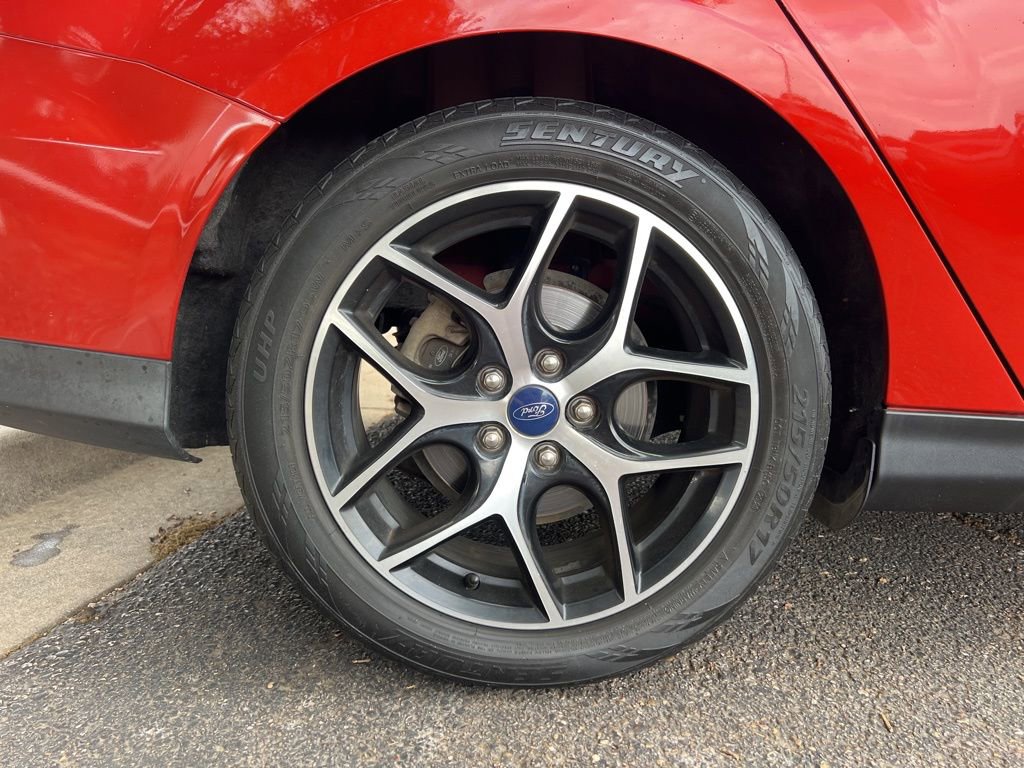 Used 2018 Ford Focus SEL w/ Cold Weather Package image 9