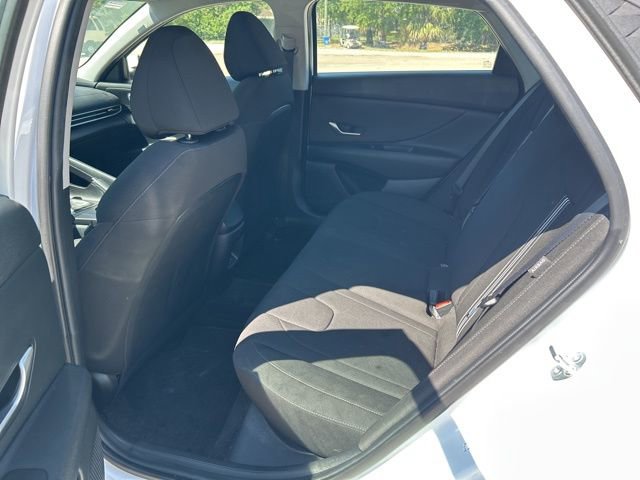 Used 2024 Hyundai Elantra SEL image 6