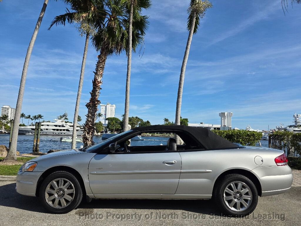 Used 2004 Chrysler Sebring LXi image 4