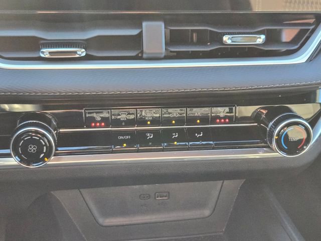 Used 2025 Chevrolet Equinox LT image 23