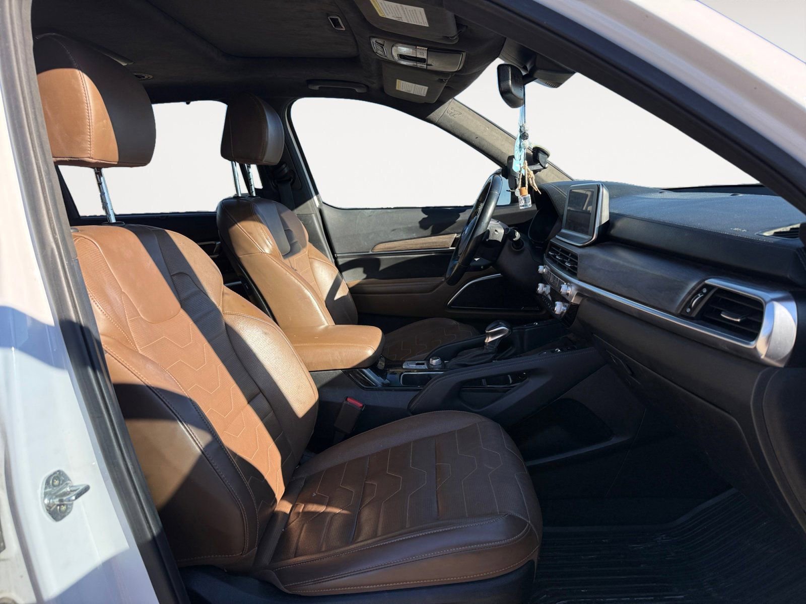 Used 2021 Kia Telluride SX w/ SX Prestige Package image 15