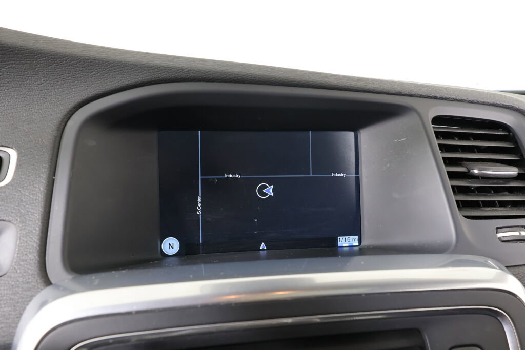 Used 2015 Volvo V60 T5 Premier image 33