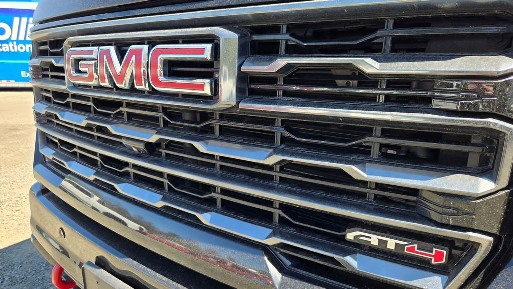 Used 2024 GMC Sierra 3500 AT4 w/ AT4 Preferred Package AWD/4WD image 8
