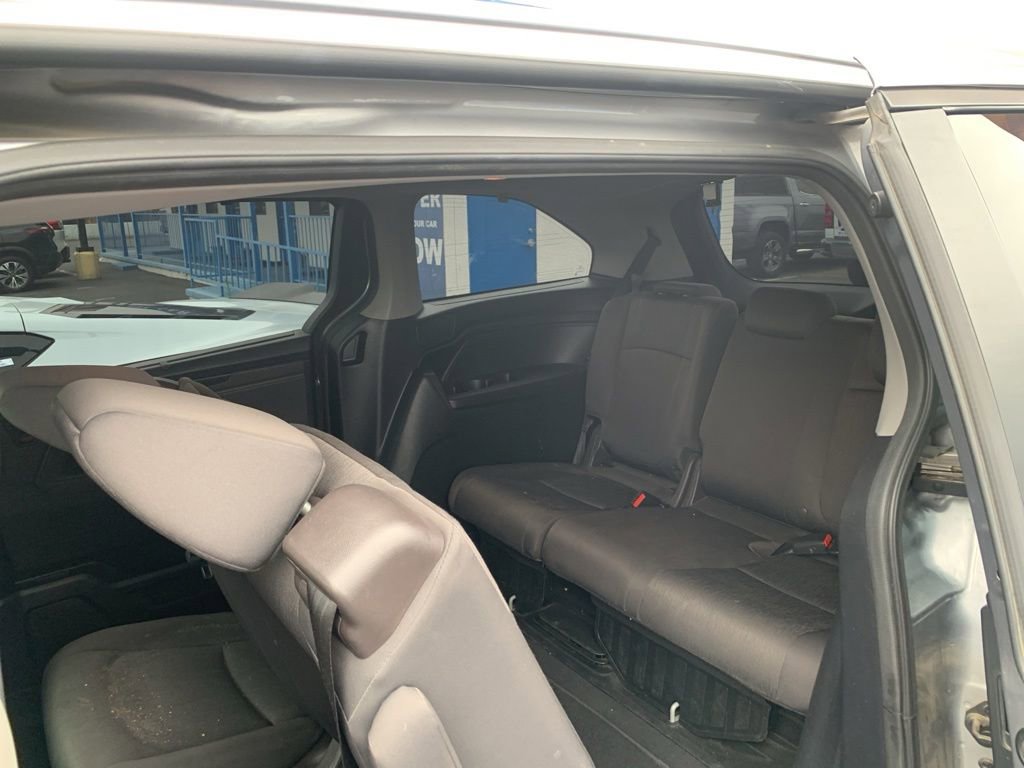Used 2020 Honda Odyssey EX image 18
