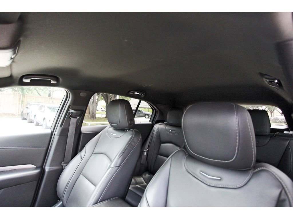 Certified 2025 Cadillac XT4 Premium Luxury FWD image 29