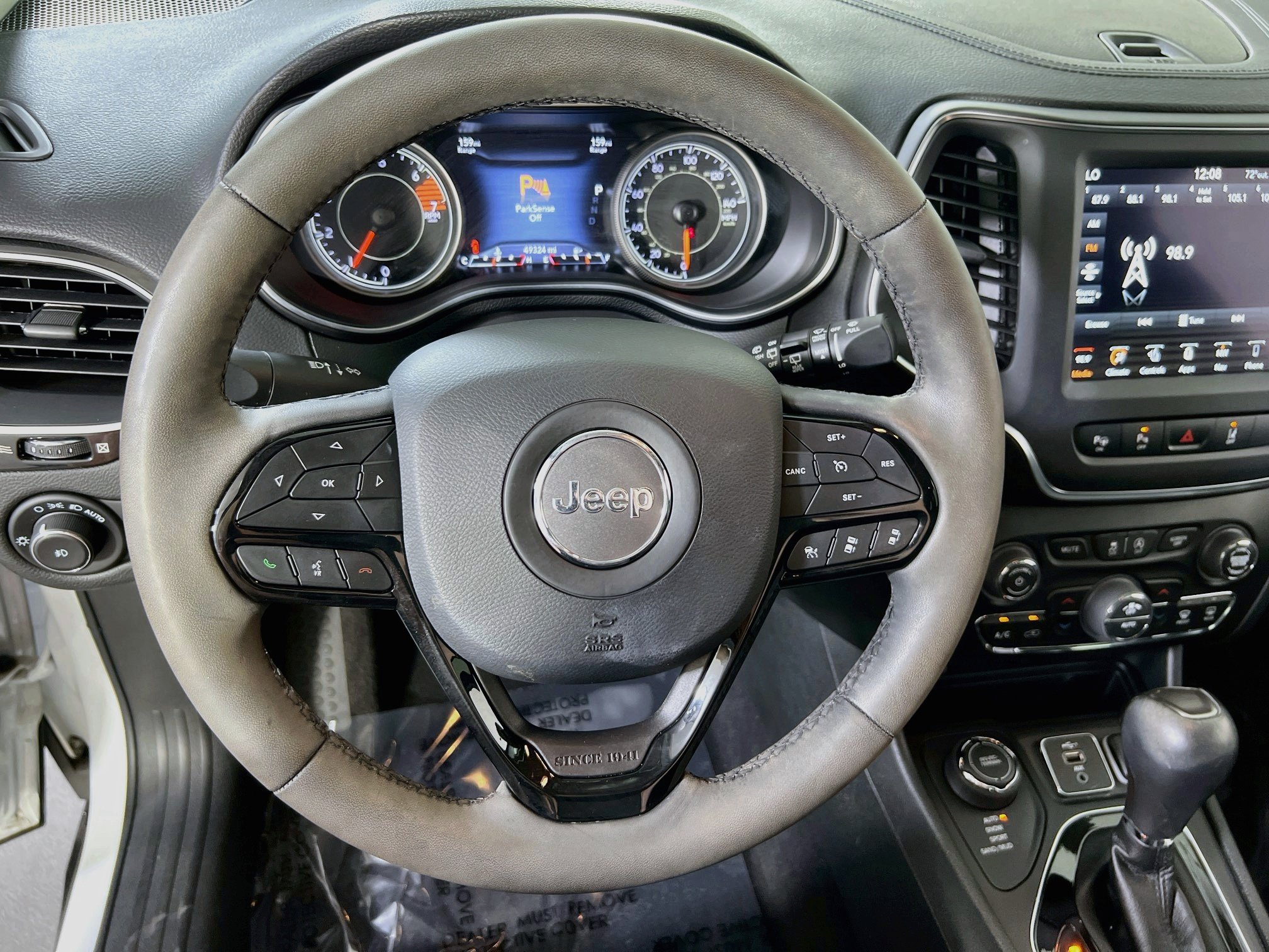 Used 2023 Jeep Cherokee Altitude Lux w/ Lux Elite Package AWD/4WD image 11