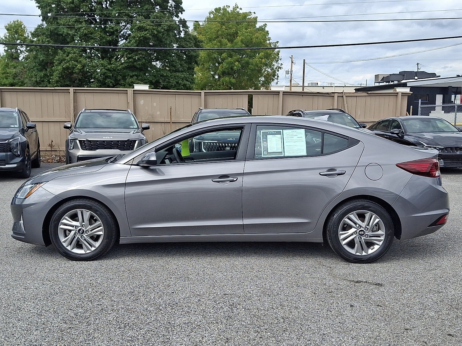 Used 2020 Hyundai Elantra SEL w/ Cargo Package (C1) FWD image 7