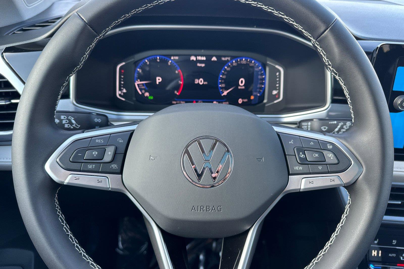 New 2026 Volkswagen Taos SEL image 22