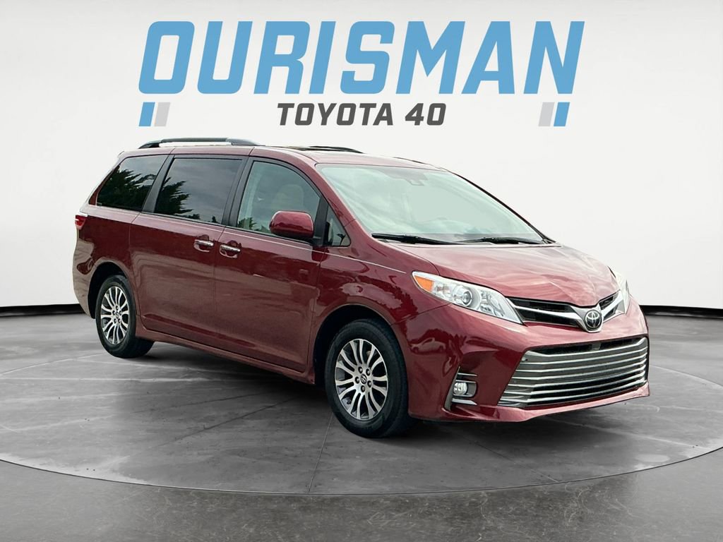 Used 2019 Toyota Sienna XLE