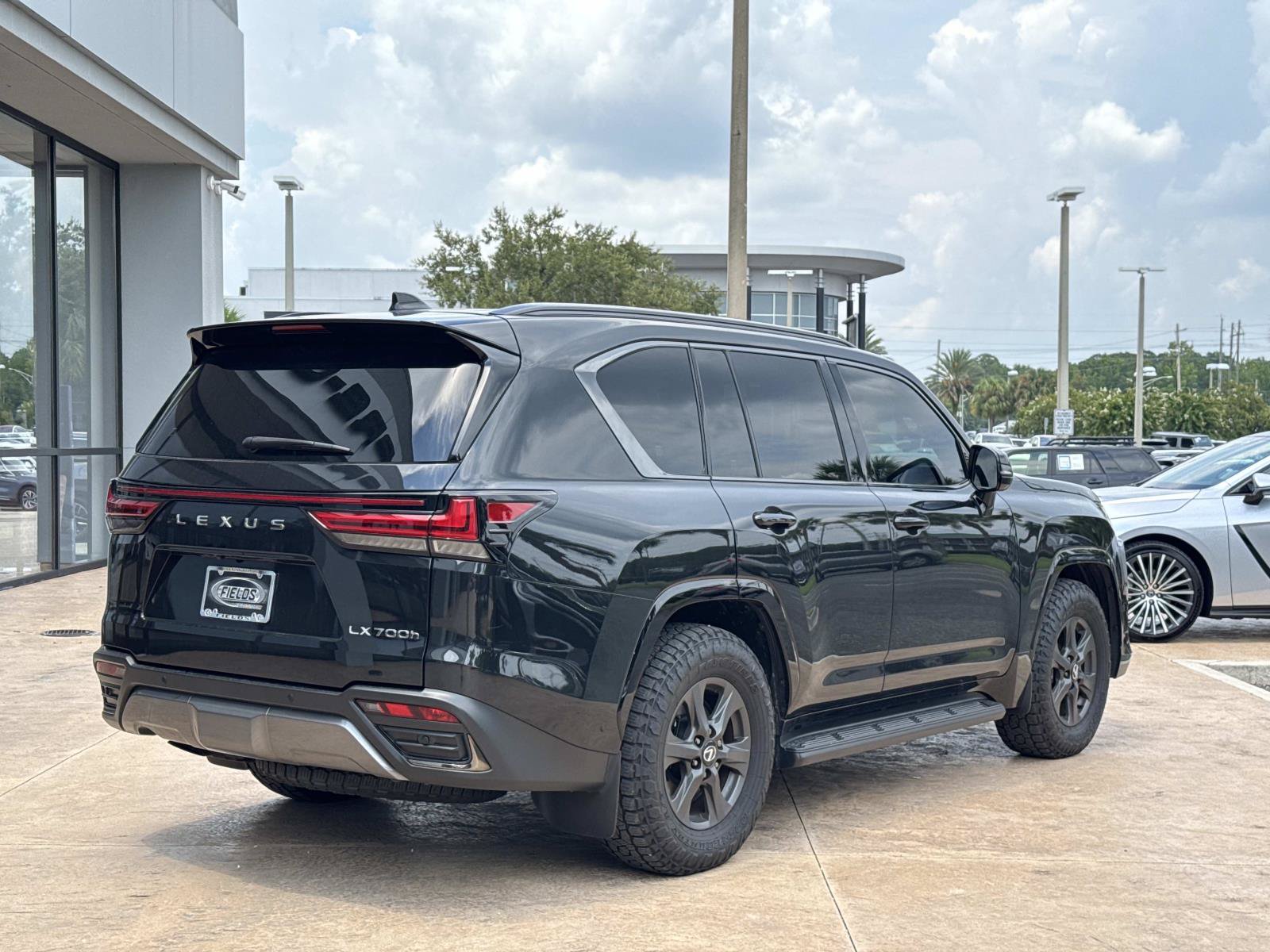 Certified 2025 Lexus LX 700h Overtrail w/ Accessory Package (Z1) AWD/4WD image 11