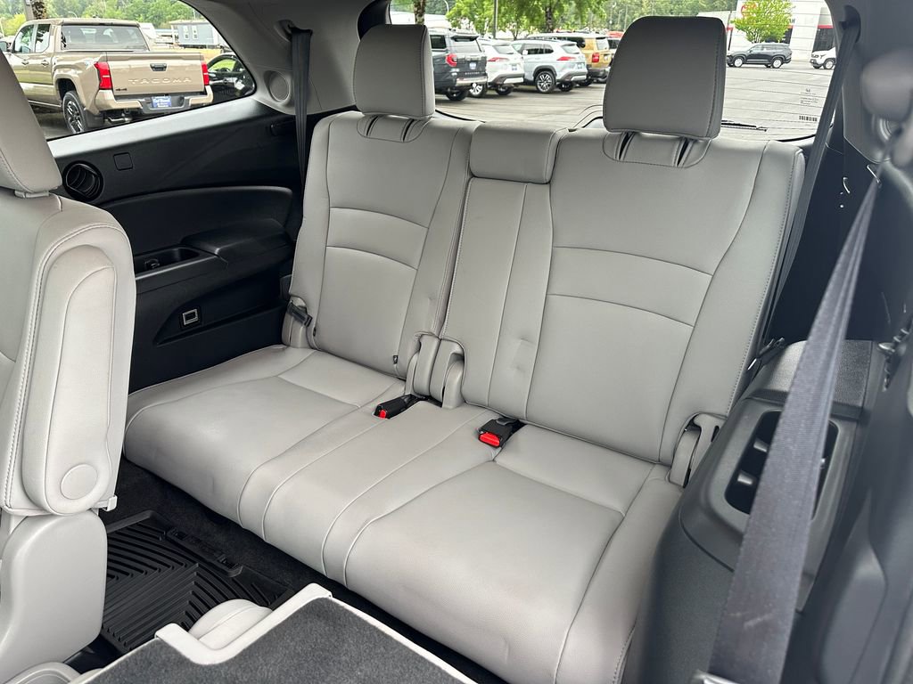 Used 2020 Honda Pilot Touring image 15