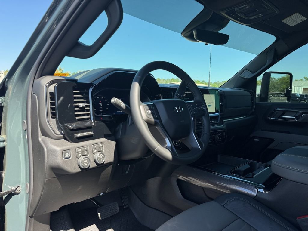Used 2026 Chevrolet Silverado 2500 ZR2 AWD/4WD image 32
