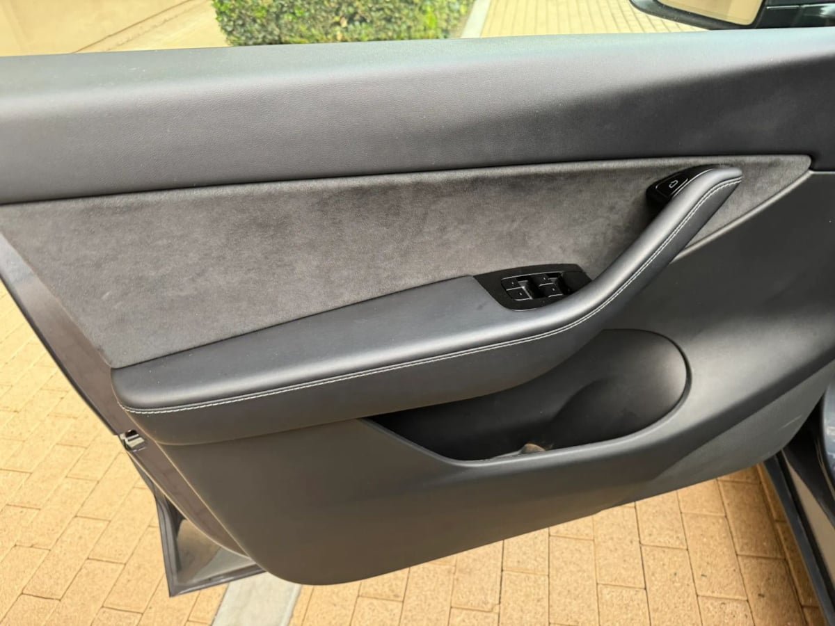 Used 2023 Tesla Model Y Long Range AWD/4WD image 16