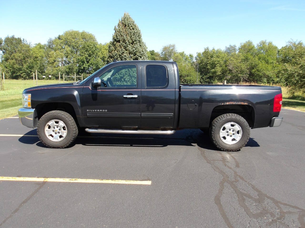 Used 2012 Chevrolet Silverado 1500 LT w/ All-Star Edition AWD/4WD image 9