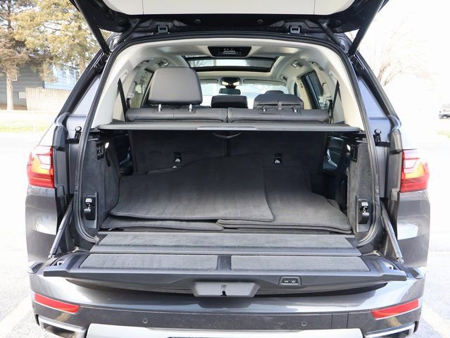 Used 2020 BMW X7 xDrive40i w/ Premium Package image 22