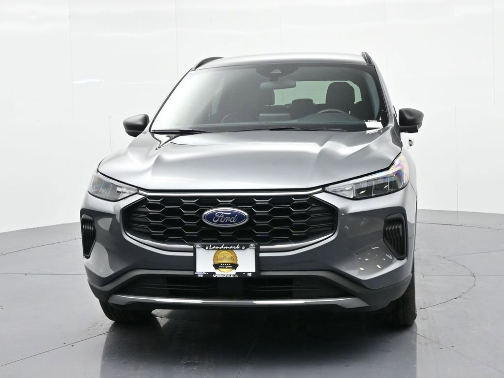 Used 2025 Ford Escape ST-Line image 3