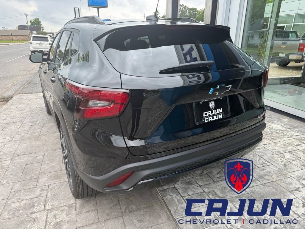 New 2026 Chevrolet Trax RS w/ Driver Confidence Package FWD image 3