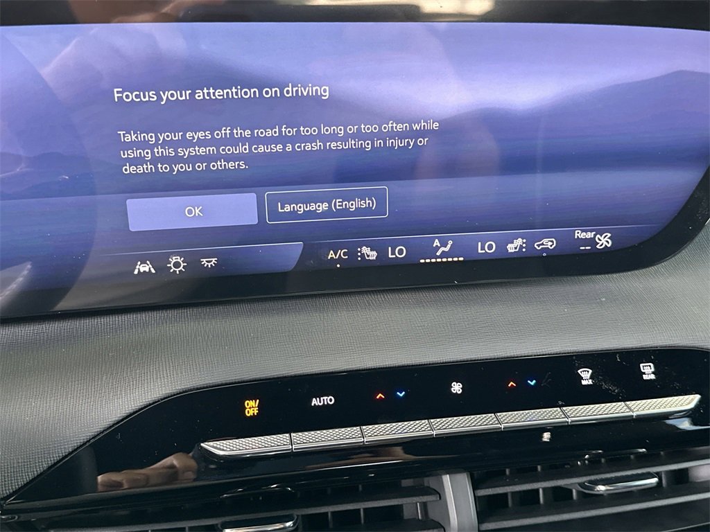 New 2025 Buick Enclave Sport Touring w/ Power Package image 27