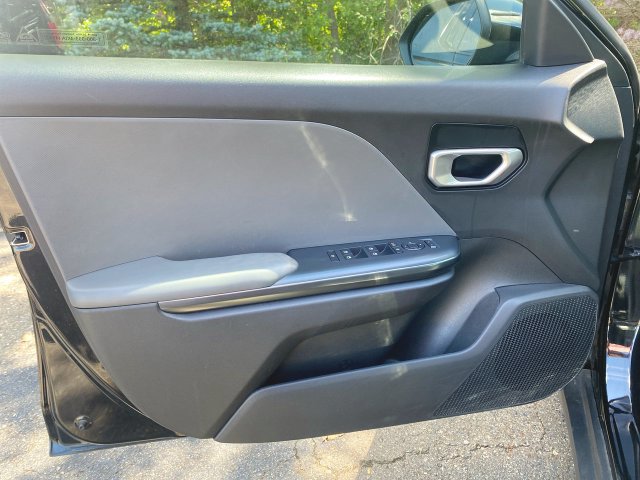 Used 2025 Kia K4 FWD image 21