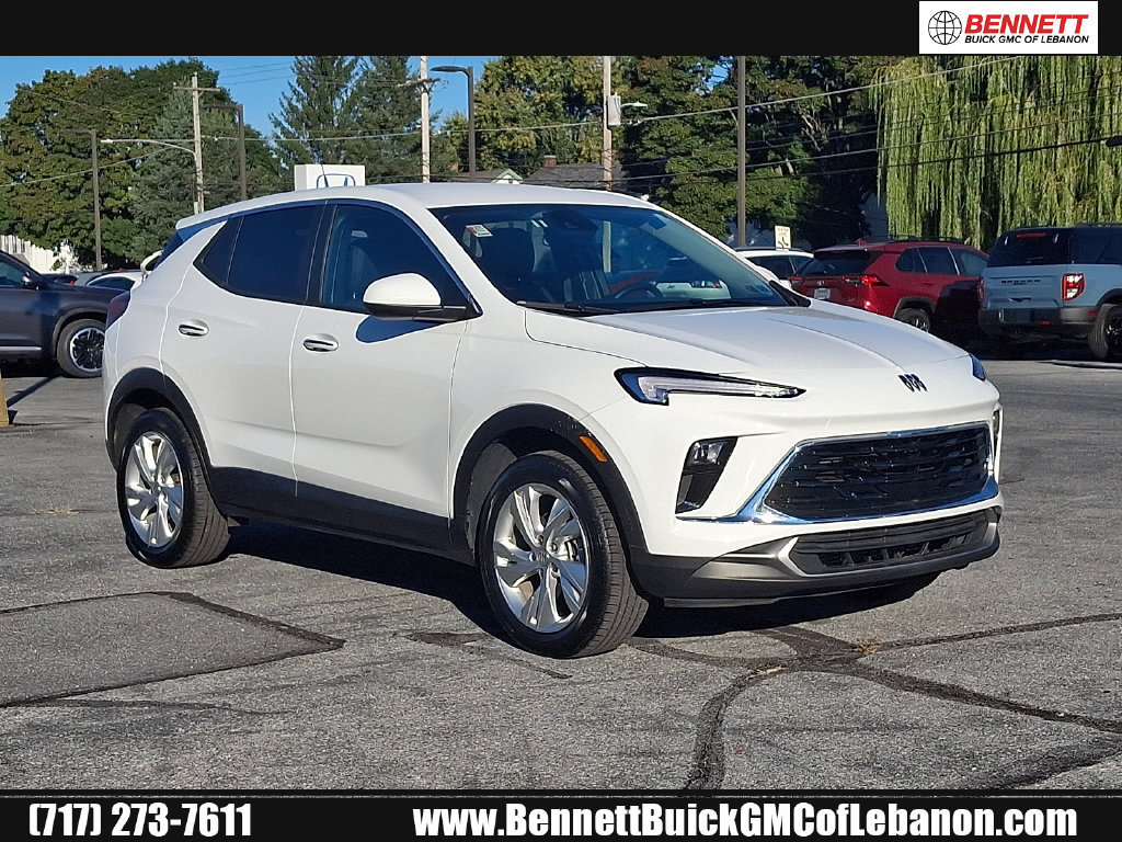 Used 2025 Buick Encore GX Preferred AWD/4WD image 1