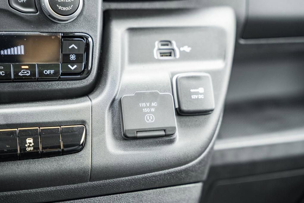 New 2025 RAM ProMaster 2500 w/ Quick Order Package 22G SLT image 22