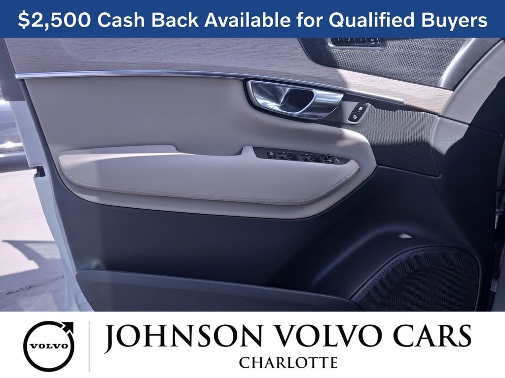 New 2026 Volvo XC90 B6 Plus w/ Protection Package Premier image 30