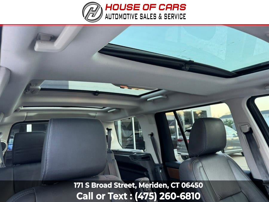 Used 2015 Land Rover LR4 HSE LUX image 32