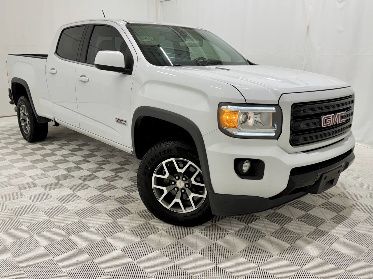 Used 2018 GMC Canyon All Terrain w/ Trailering Package image 3
