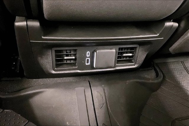 Used 2025 Chevrolet Silverado 1500 LT AWD/4WD image 31