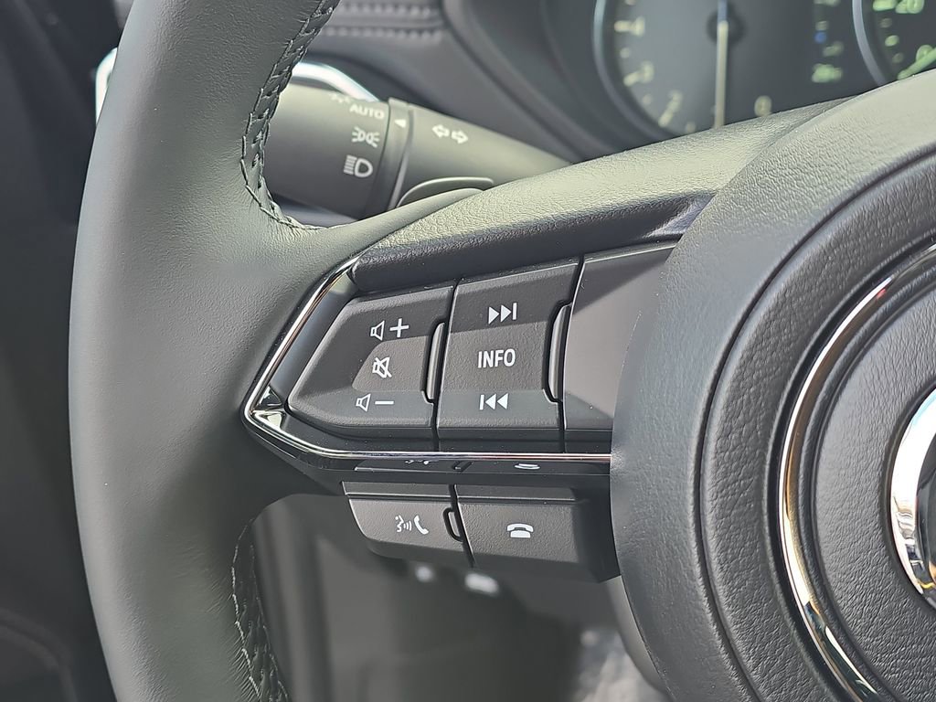 New 2025 MAZDA CX-5 Signature image 22