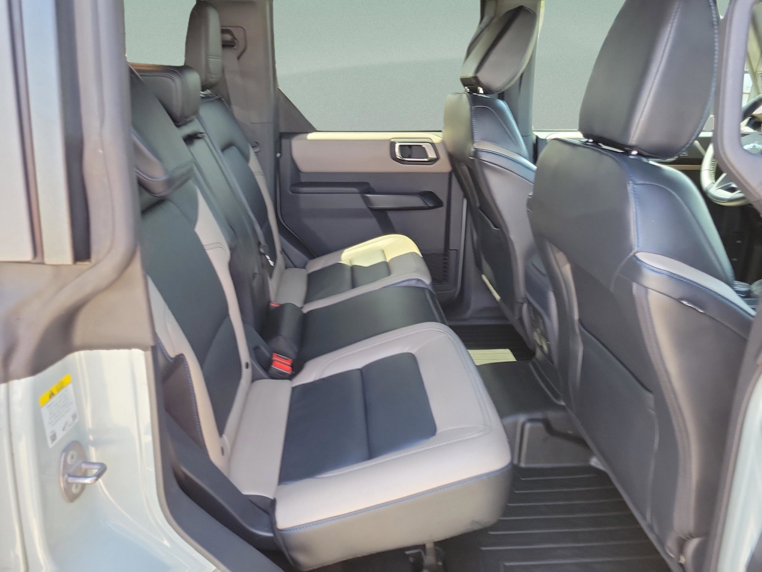 Used 2024 Ford Bronco Wildtrak image 28