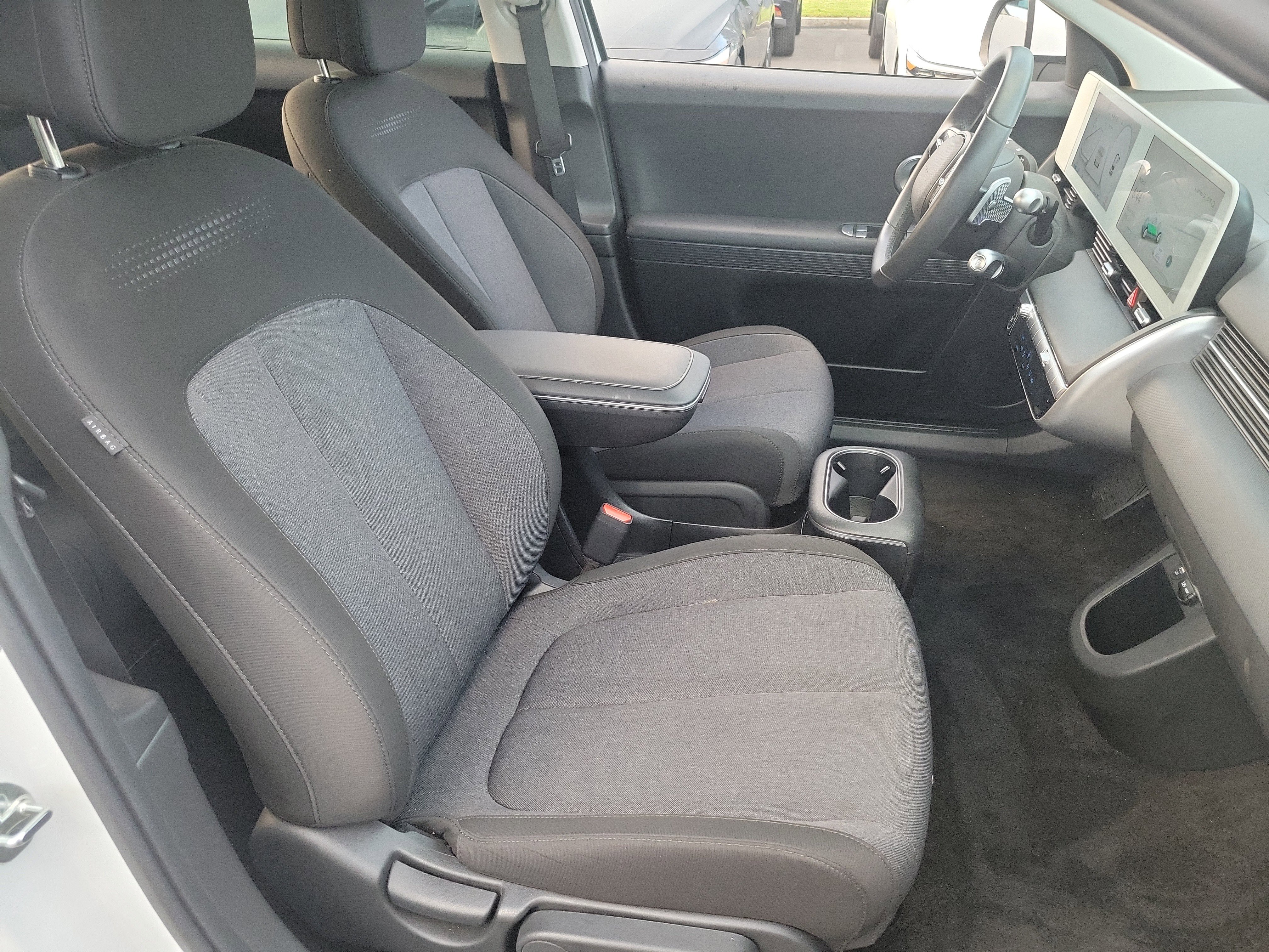 Used 2024 Hyundai Ioniq 5 SE image 19