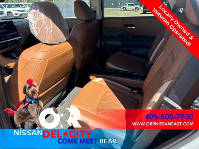 New 2026 Nissan Pathfinder Platinum AWD/4WD image 10