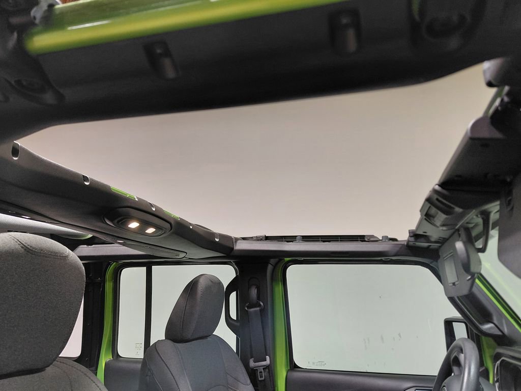 Used 2025 Jeep Wrangler Unlimited Sport AWD/4WD image 10