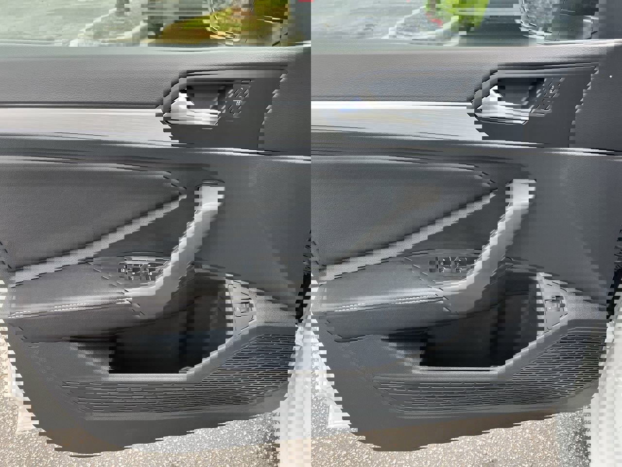 Used 2025 Volkswagen Jetta Sport image 14