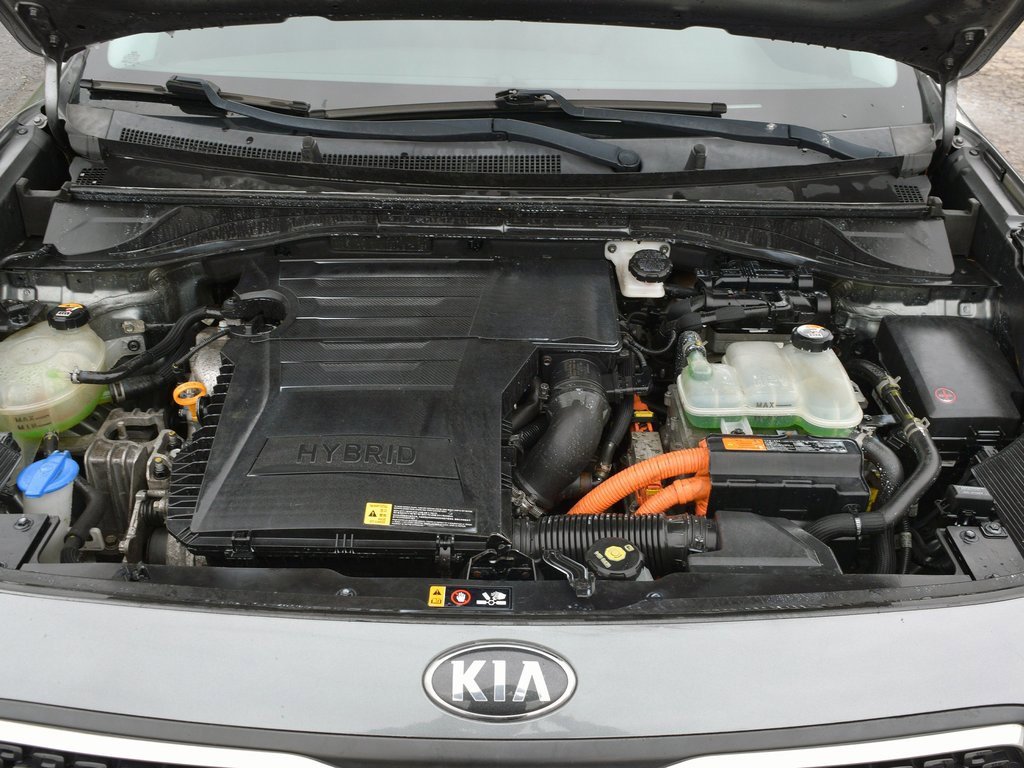 Used 2017 Kia Niro LX image 10