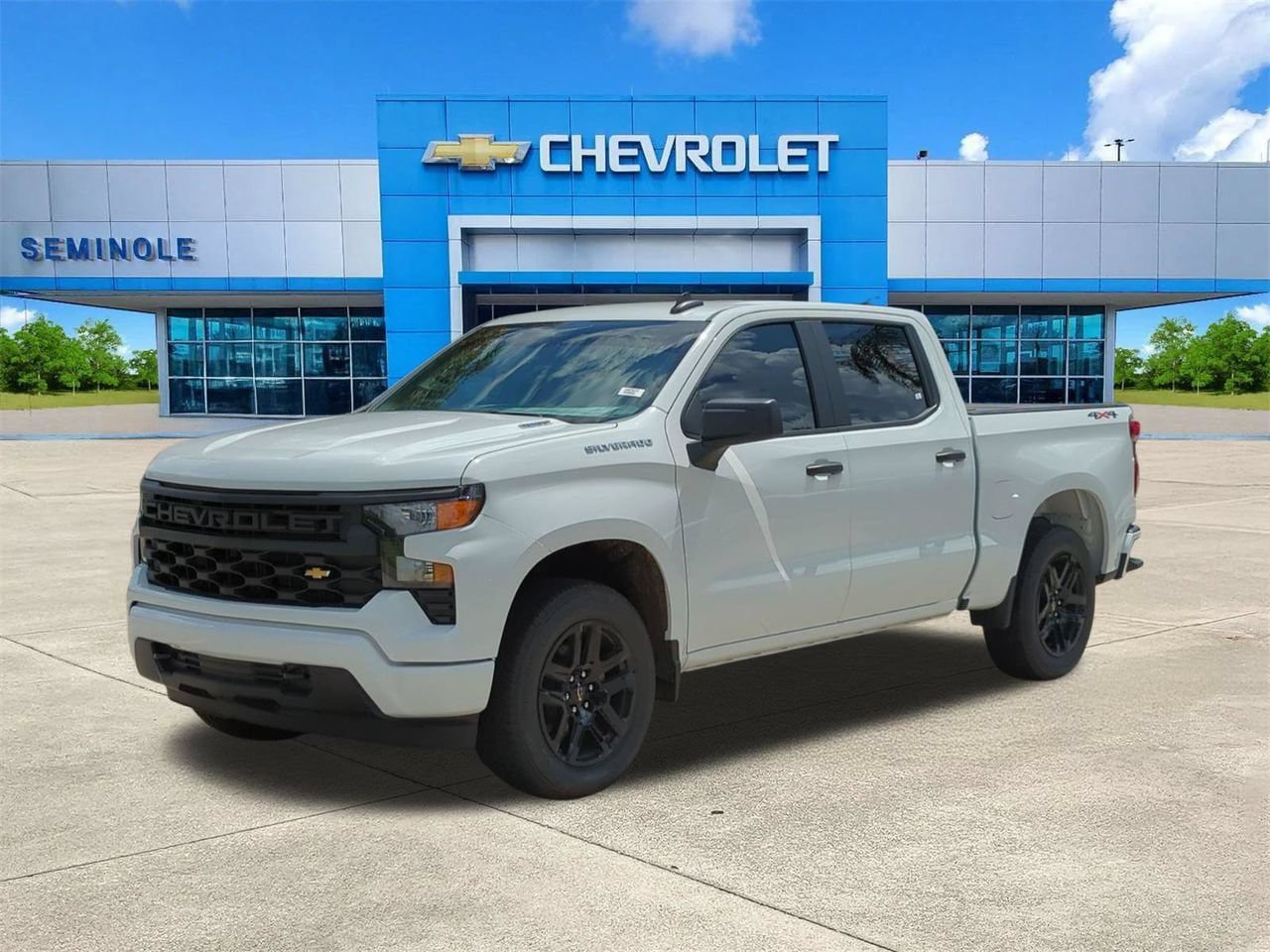 Used 2026 Chevrolet Silverado 1500 Custom AWD/4WD image 2