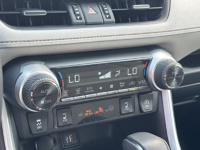 Used 2025 Toyota RAV4 XLE Premium w/ Weather Package AWD/4WD image 29