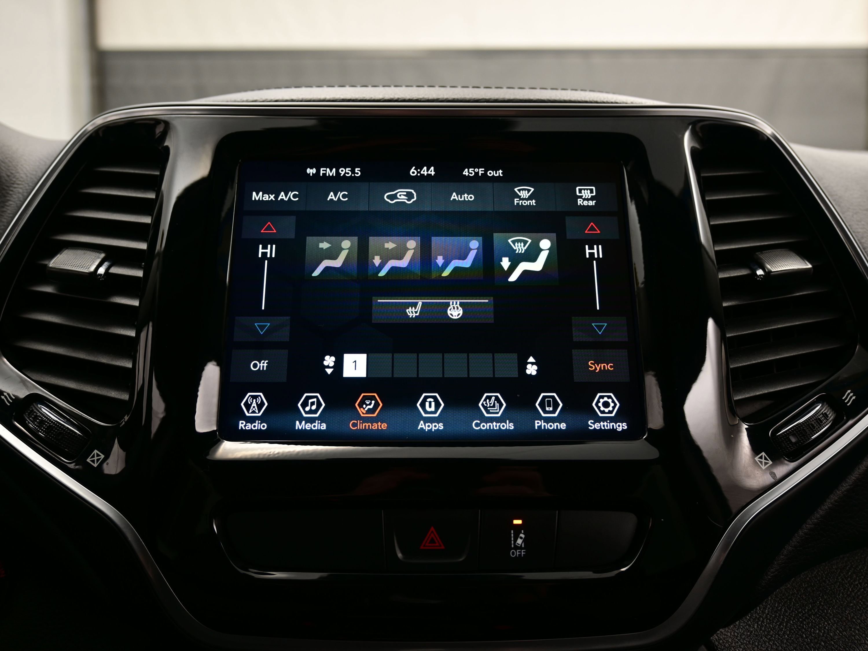 Used 2022 Jeep Cherokee Limited image 21