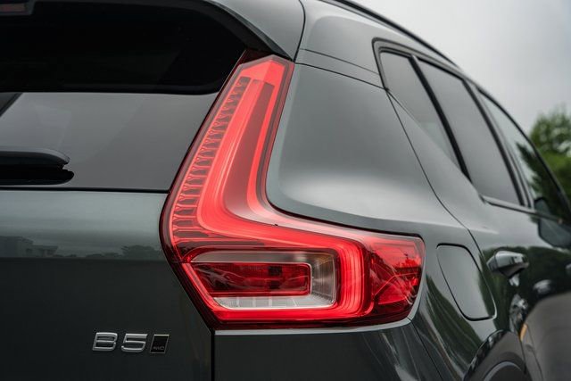 Used 2026 Volvo XC40 B5 Ultra w/ Protection Package Premier image 6