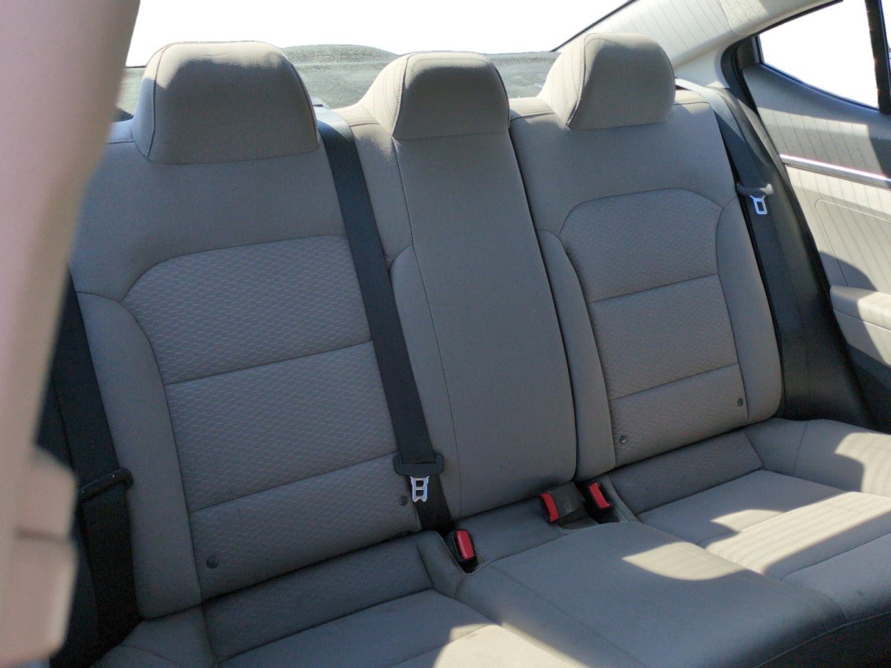 Used 2019 Hyundai Elantra SE FWD image 25