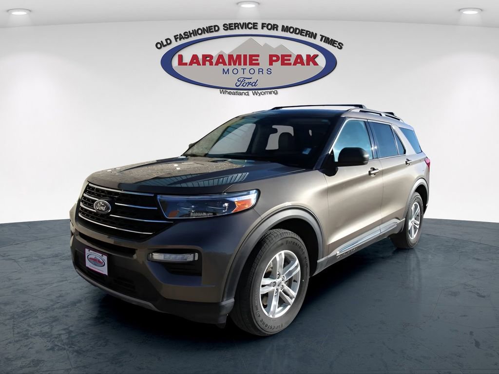 Used 2021 Ford Explorer XLT w/ Equipment Group 202A image 6